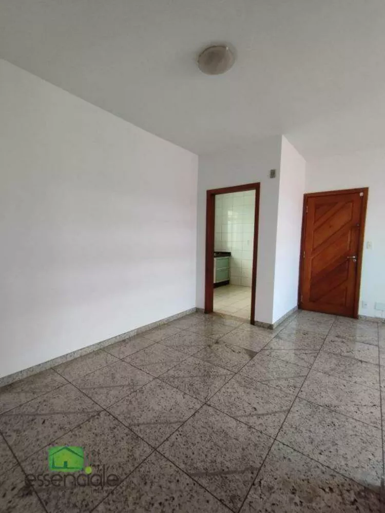 Apartamento à venda com 3 quartos, 85m² - Foto 3