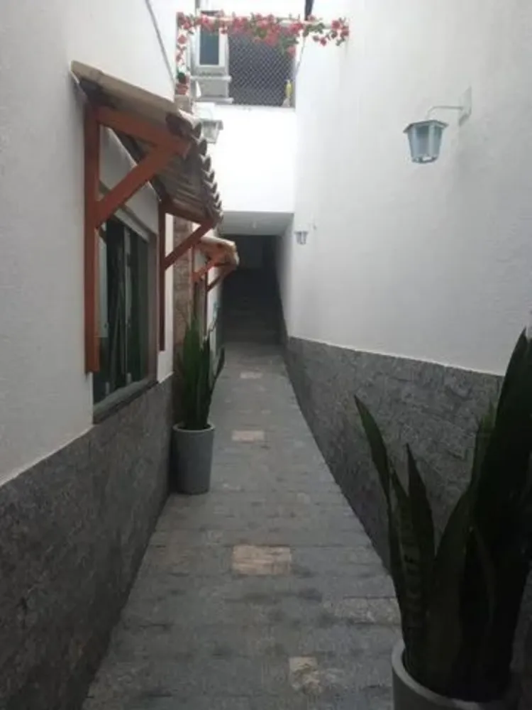 Casa, 4 quartos, 240 m² - Foto 9