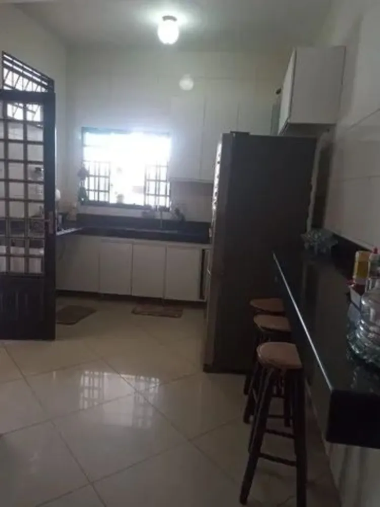 Casa, 4 quartos, 240 m² - Foto 4