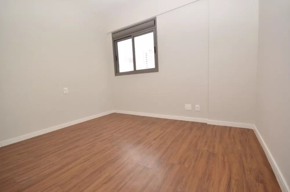 Apartamento à venda com 2 quartos, 62m² - Foto 14