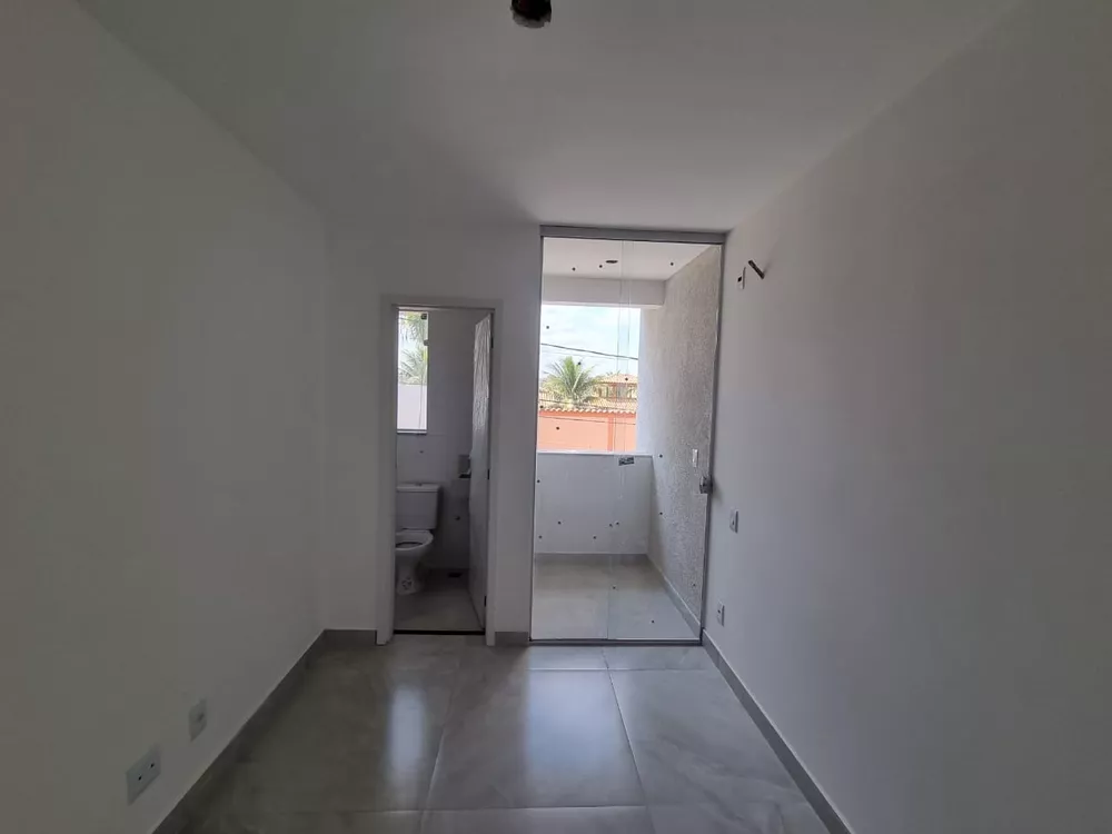 Casa à venda com 2 quartos, 64m² - Foto 8