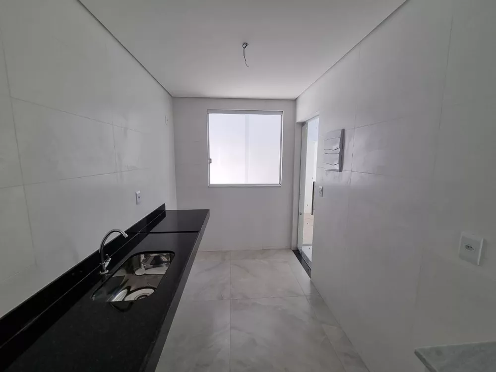 Casa à venda com 2 quartos, 64m² - Foto 19