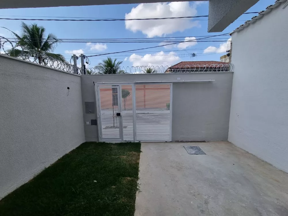 Casa à venda com 2 quartos, 64m² - Foto 3