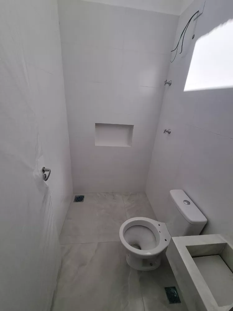 Casa à venda com 2 quartos, 64m² - Foto 13