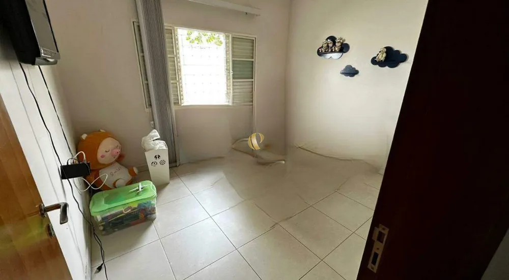 Casa, 3 quartos, 190 m² - Foto 1