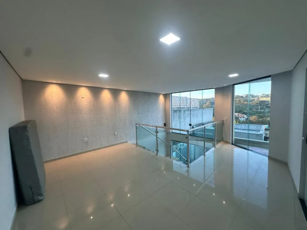 Casa, 3 quartos, 200 m² - Foto 2
