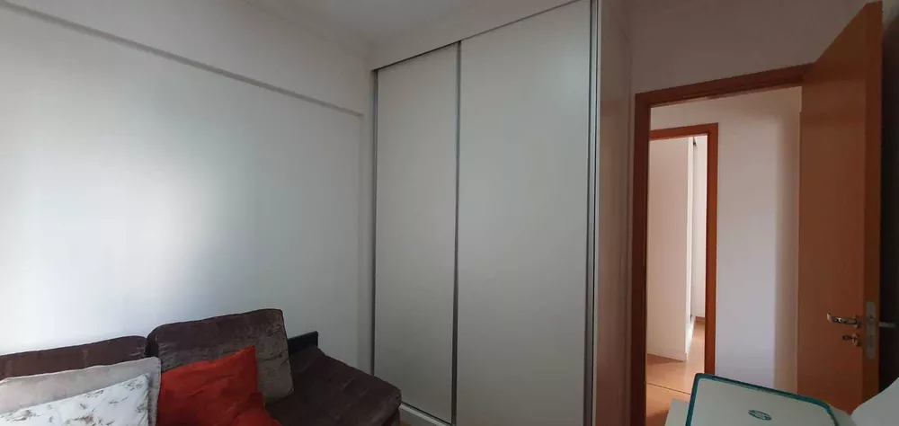 Apartamento à venda com 3 quartos, 85m² - Foto 4