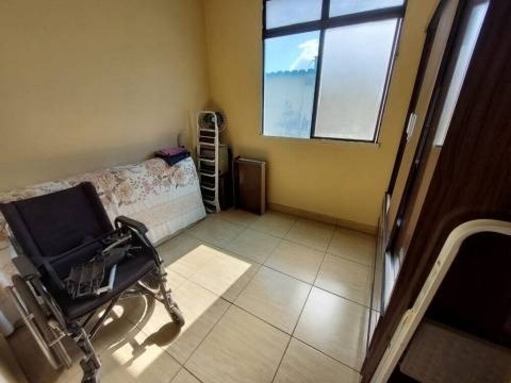 Casa à venda com 5 quartos, 267m² - Foto 5