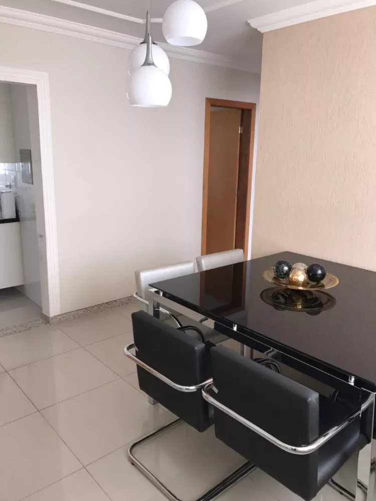 Apartamento à venda com 3 quartos, 66m² - Foto 3