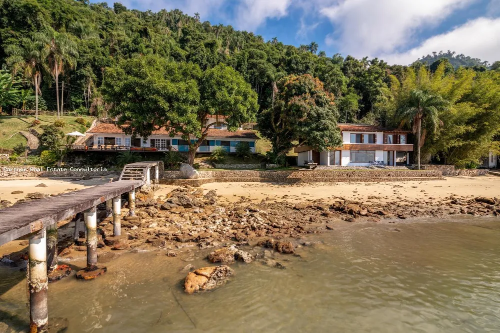 Casa, 12 quartos, 33000 m² - Foto 1