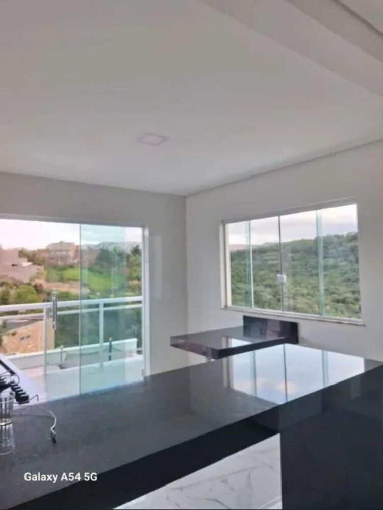 Casa à venda com 3 quartos, 150m² - Foto 3