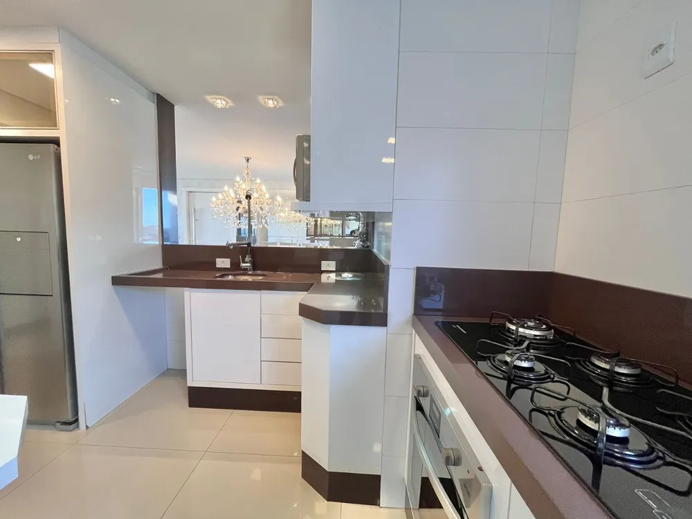 Apartamento, 5 quartos, 242 m² - Foto 7