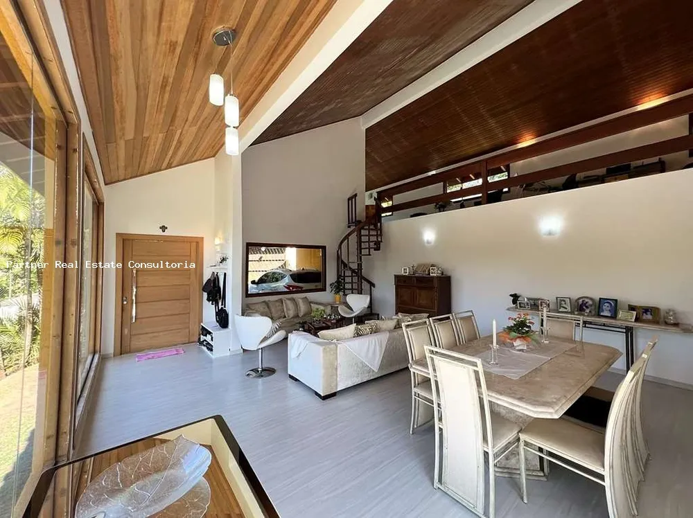 Casa, 4 quartos, 1459 m² - Foto 8
