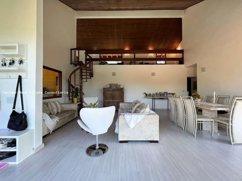 Casa, 4 quartos, 1459 m² - Foto 3