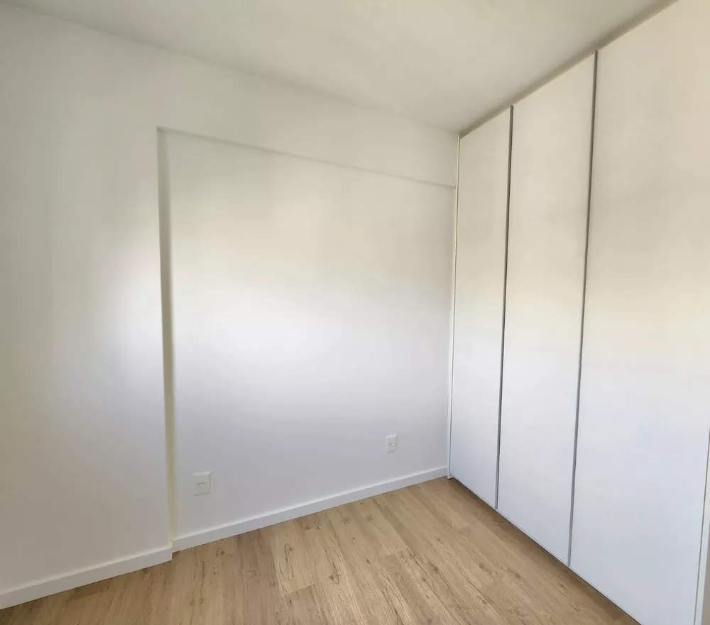 Apartamento à venda com 3 quartos, 85m² - Foto 12