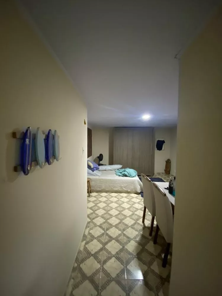 Casa à venda com 3 quartos, 215m² - Foto 3