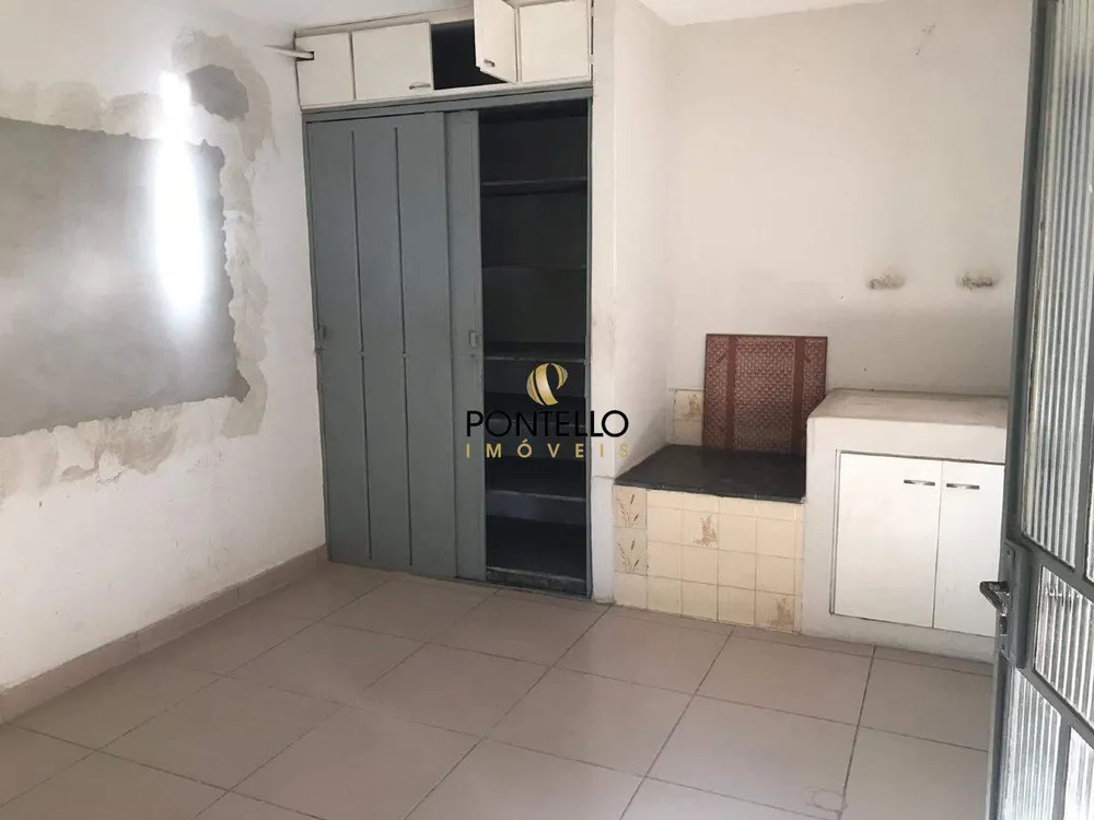 Casa, 3 quartos, 201 m² - Foto 1