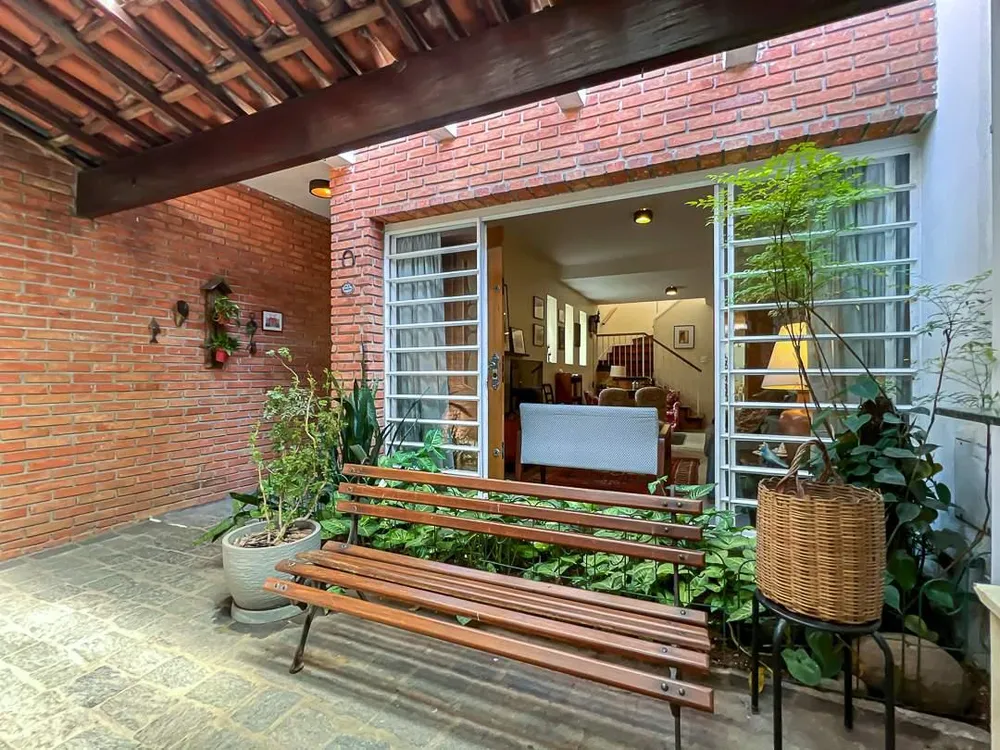Casa, 5 quartos, 193 m² - Foto 1