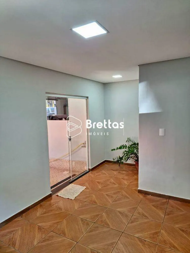 Casa, 3 quartos, 180 m² - Foto 2