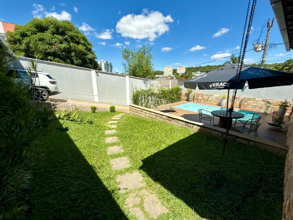 Casa, 3 quartos, 227 m² - Foto 3