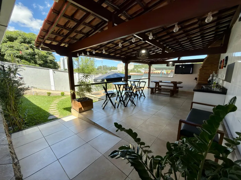 Casa, 3 quartos, 227 m² - Foto 3