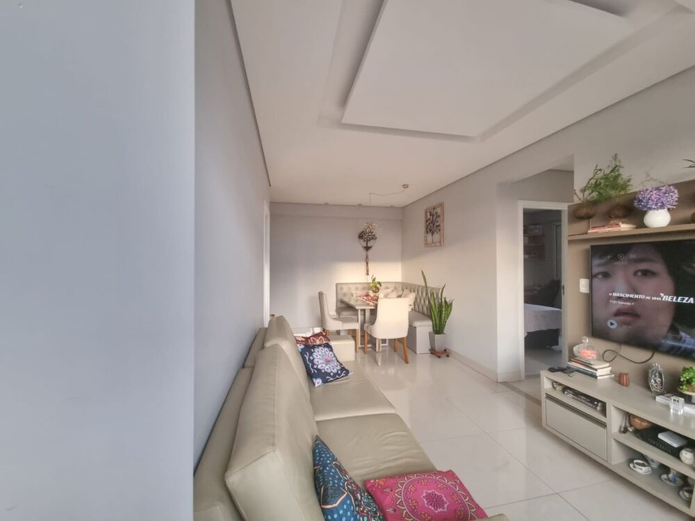 Apartamento à venda com 3 quartos, 70m² - Foto 2
