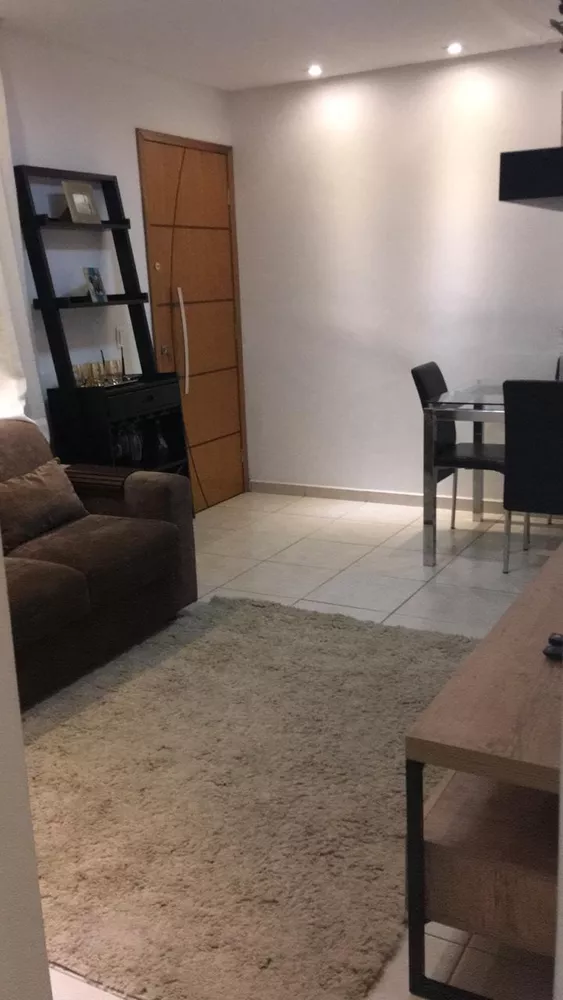 Apartamento à venda com 3 quartos, 60m² - Foto 2