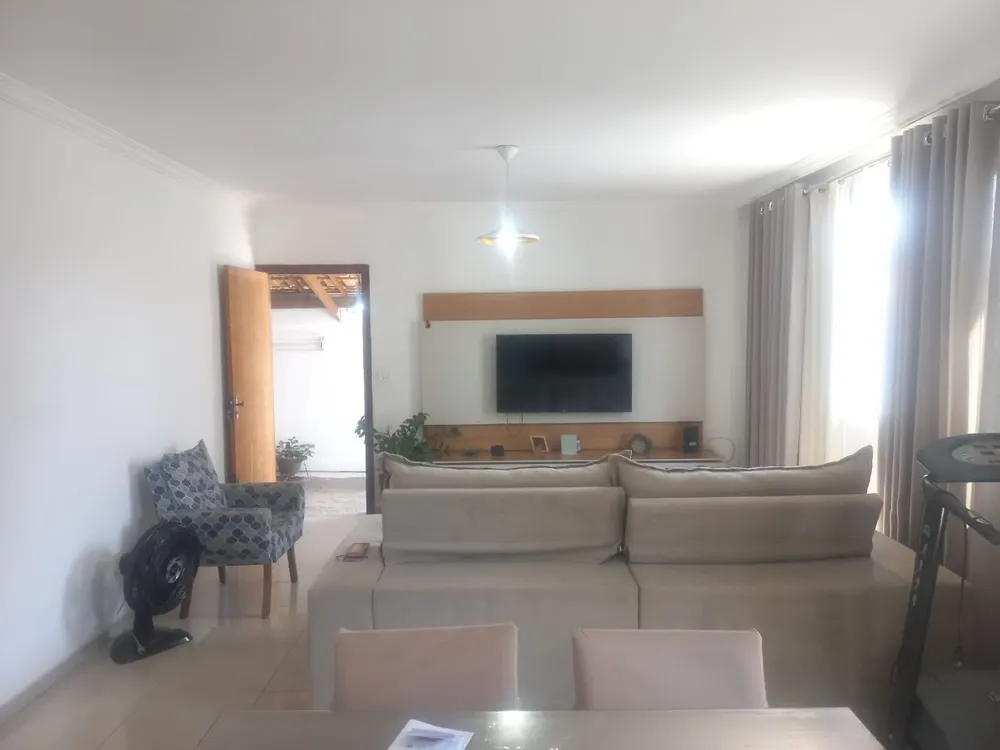 Casa, 3 quartos, 131 m² - Foto 2
