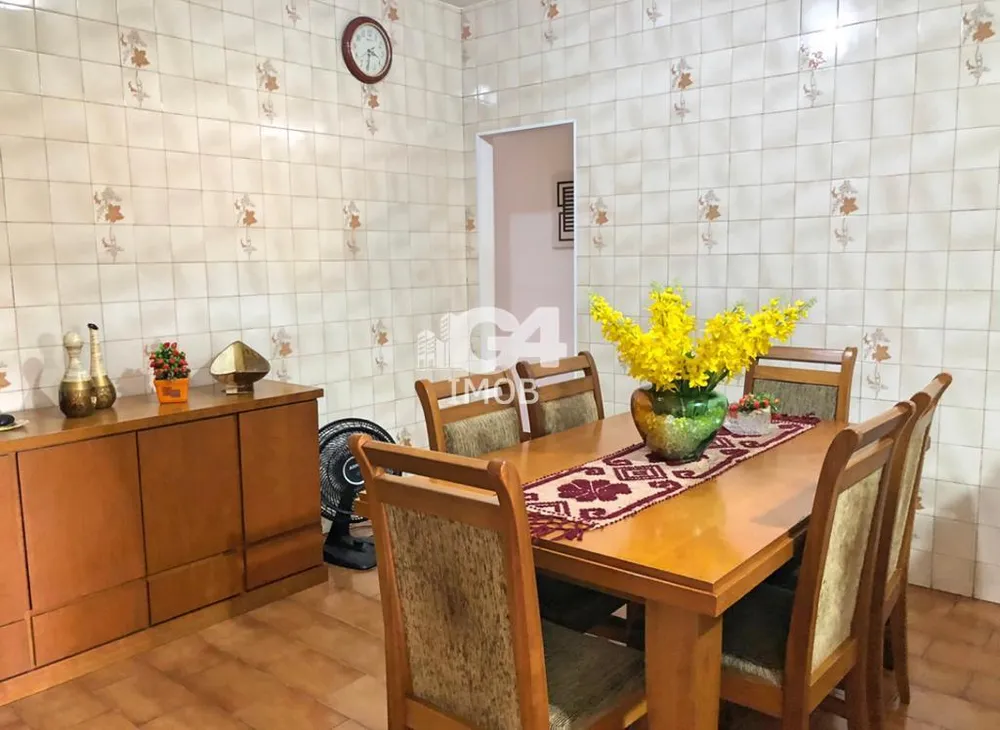 Casa, 3 quartos, 240 m² - Foto 16