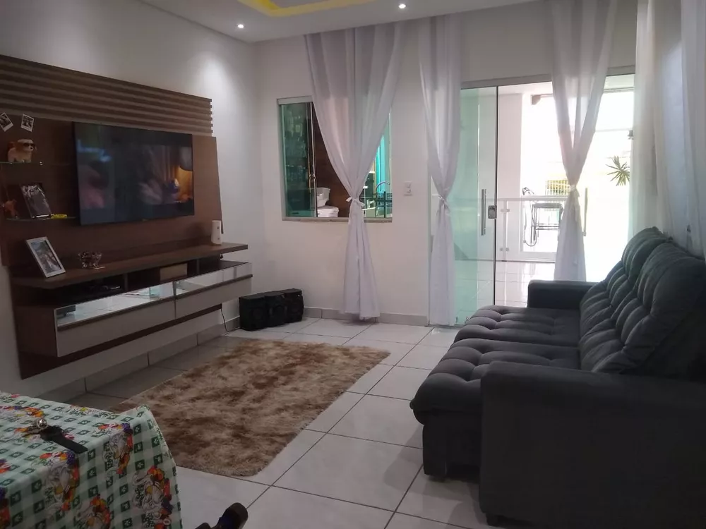 Casa à venda com 2 quartos, 140m² - Foto 4