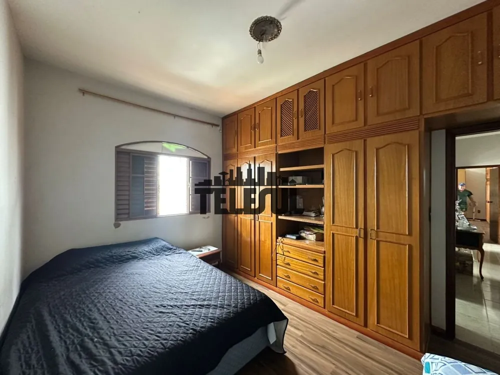 Casa, 3 quartos, 328 m² - Foto 8