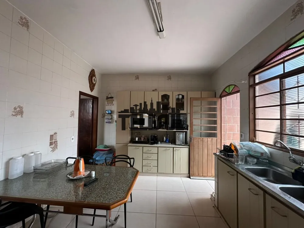 Casa, 3 quartos, 328 m² - Foto 19