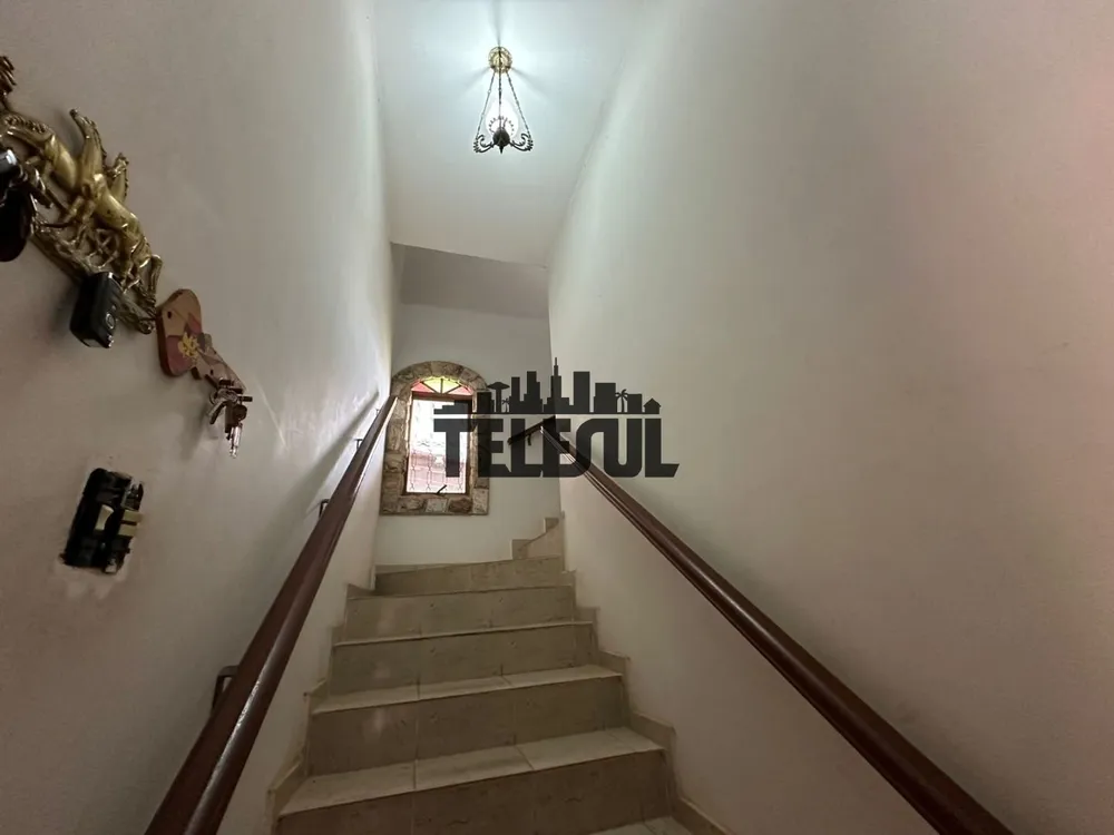 Casa, 3 quartos, 328 m² - Foto 3
