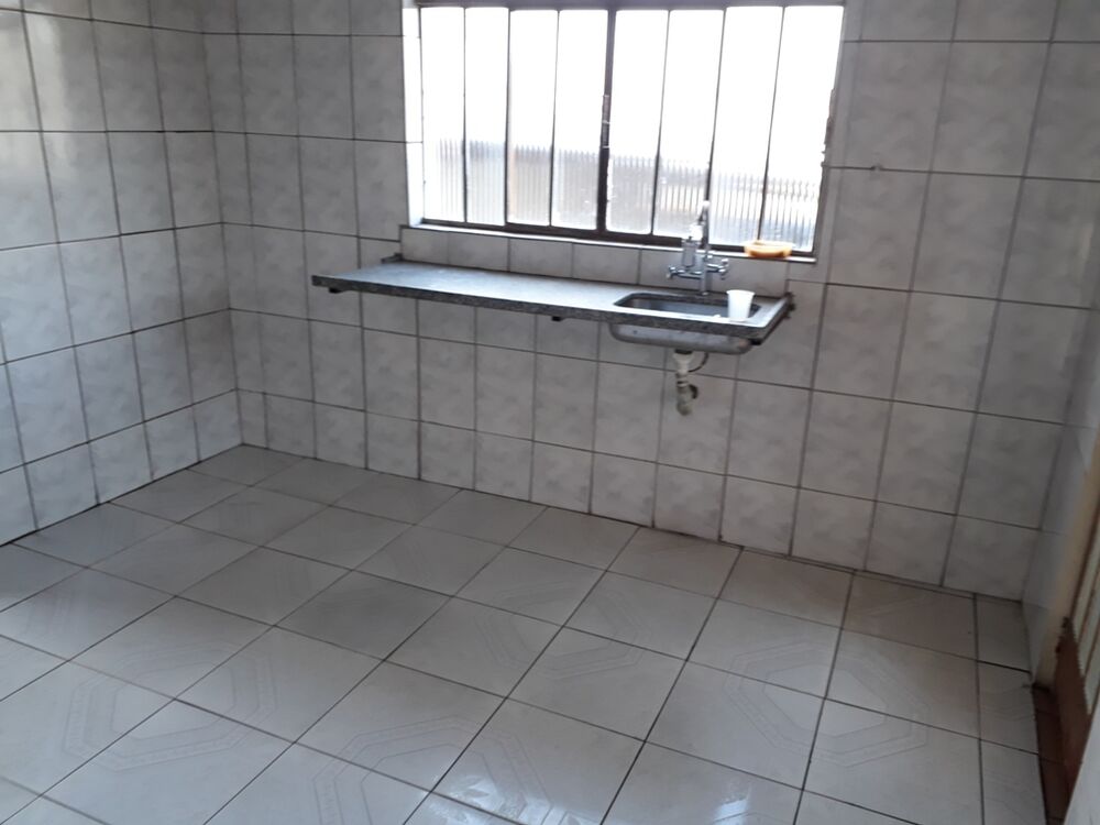 Casa à venda com 3 quartos, 100m² - Foto 11