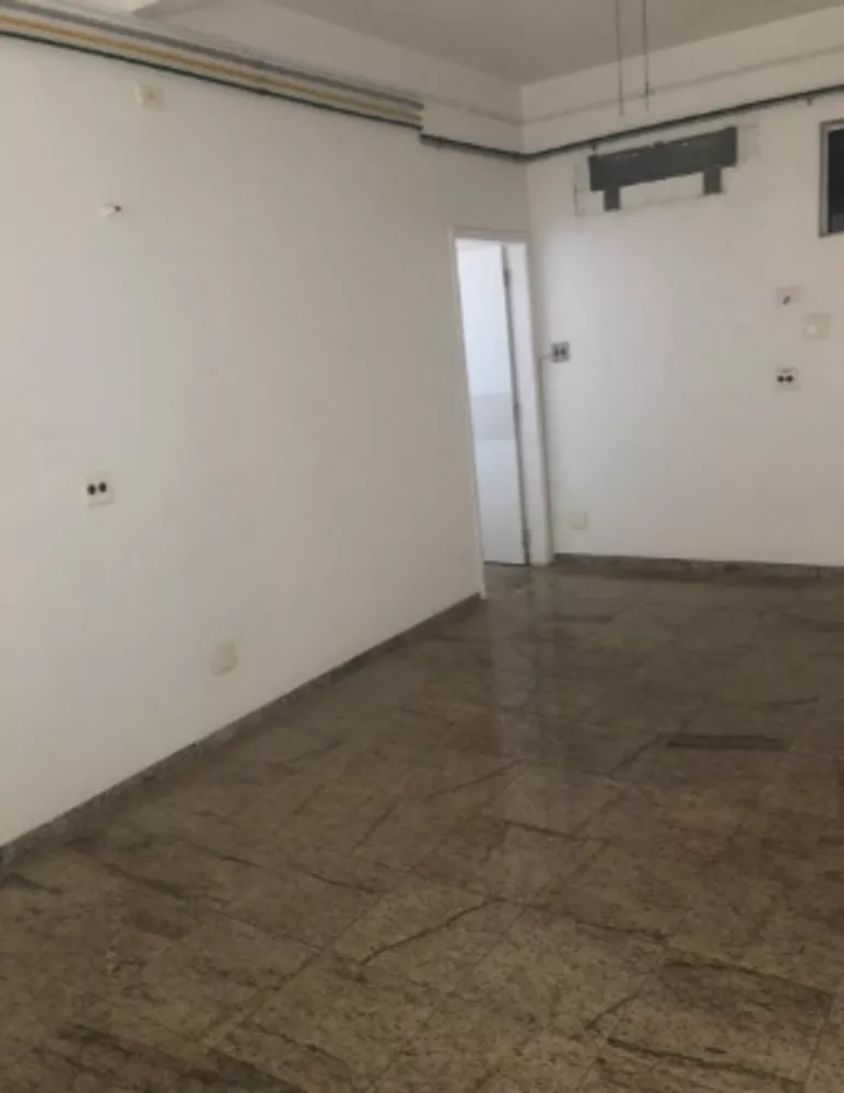 Prédio Inteiro para alugar com 51 quartos, 1607m² - Foto 12