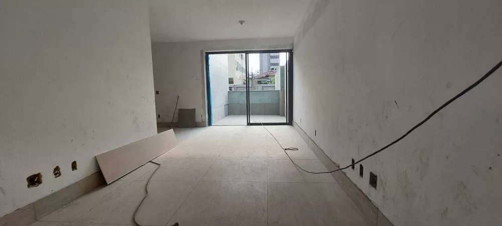 Apartamento à venda com 3 quartos, 143m² - Foto 6