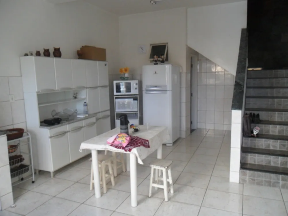 Casa, 3 quartos, 181 m² - Foto 1