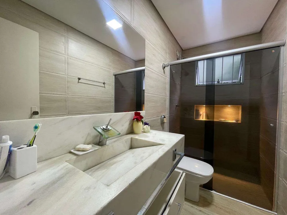 Casa, 5 quartos, 325 m² - Foto 4