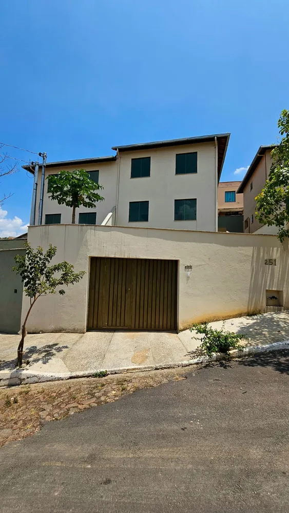 Casa, 3 quartos, 135 m² - Foto 2