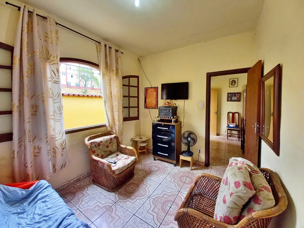 Casa, 3 quartos, 200 m² - Foto 1
