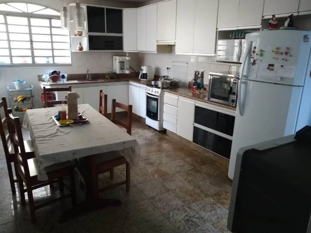 Casa, 6 quartos, 380 m² - Foto 12