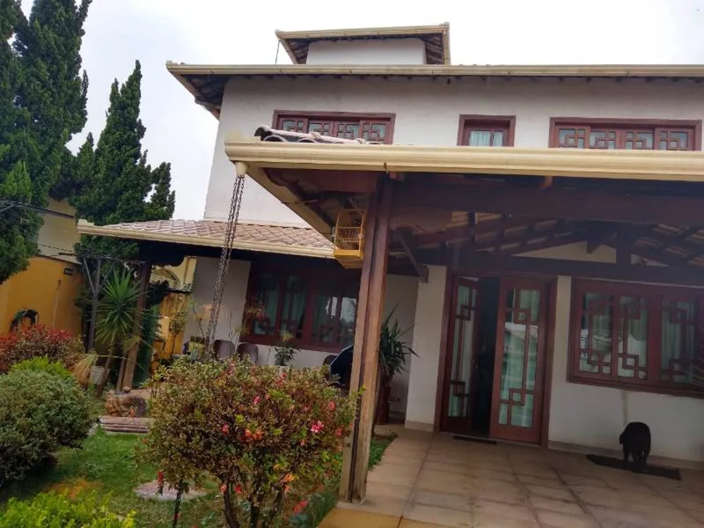 Casa, 6 quartos, 380 m² - Foto 1