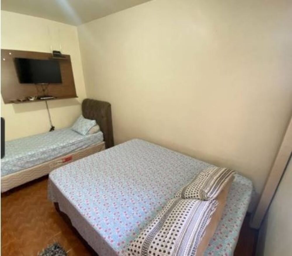 Casa à venda com 3 quartos, 360m² - Foto 2