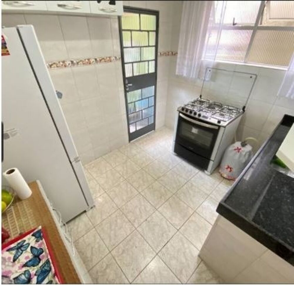 Casa à venda com 3 quartos, 360m² - Foto 4