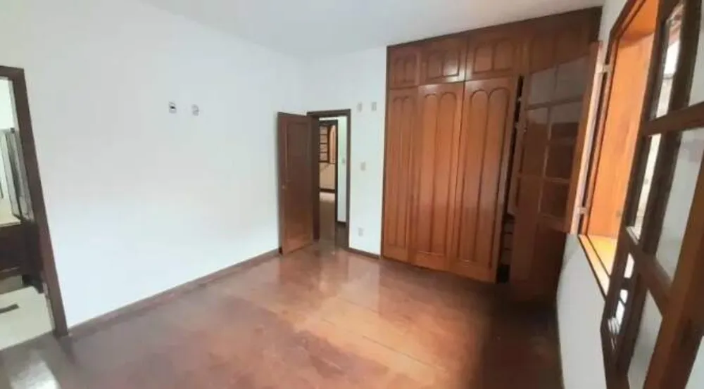 Casa, 5 quartos, 210 m² - Foto 3