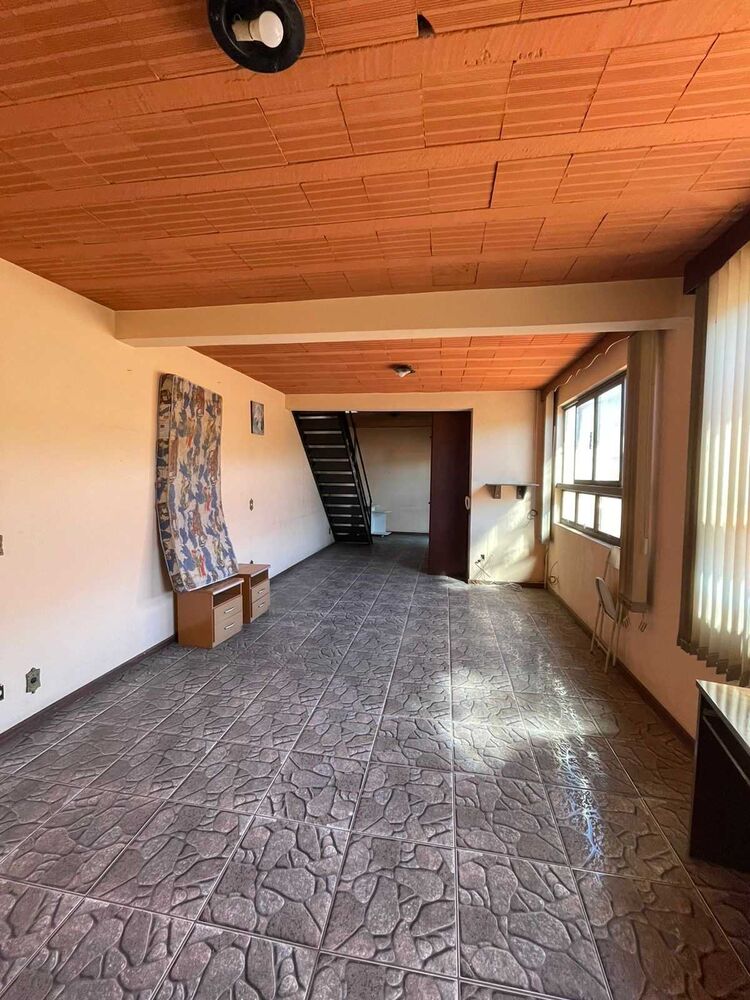 Casa à venda com 3 quartos, 250m² - Foto 8