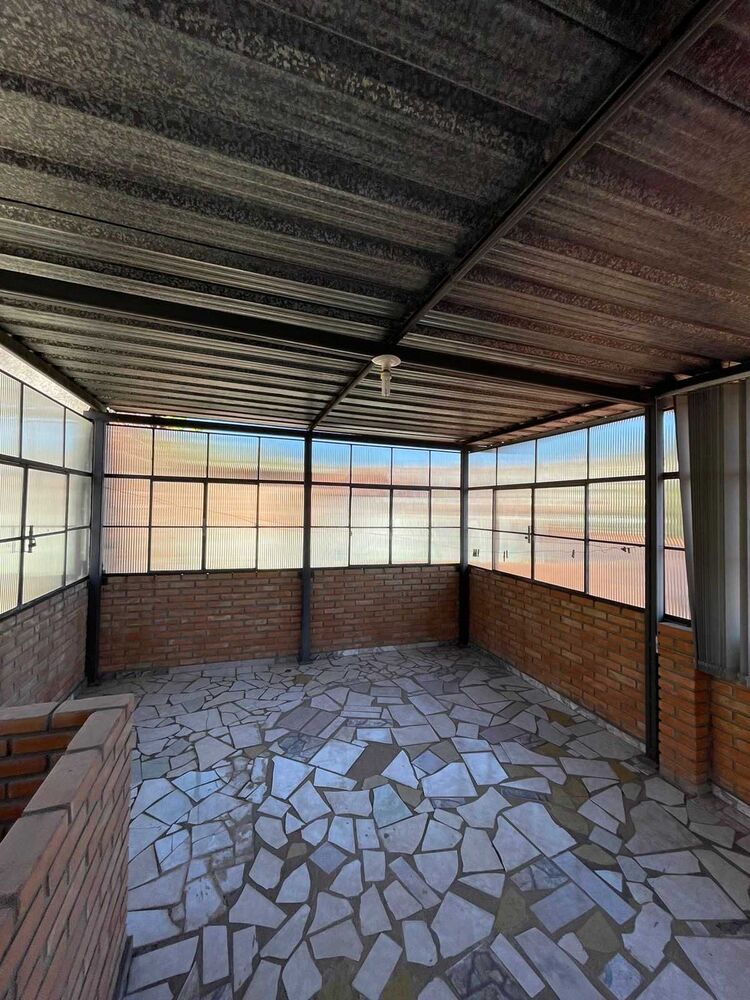 Casa à venda com 3 quartos, 250m² - Foto 7