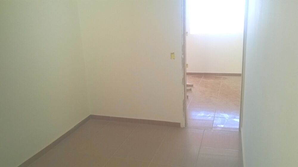 Casa à venda com 3 quartos, 80m² - Foto 9