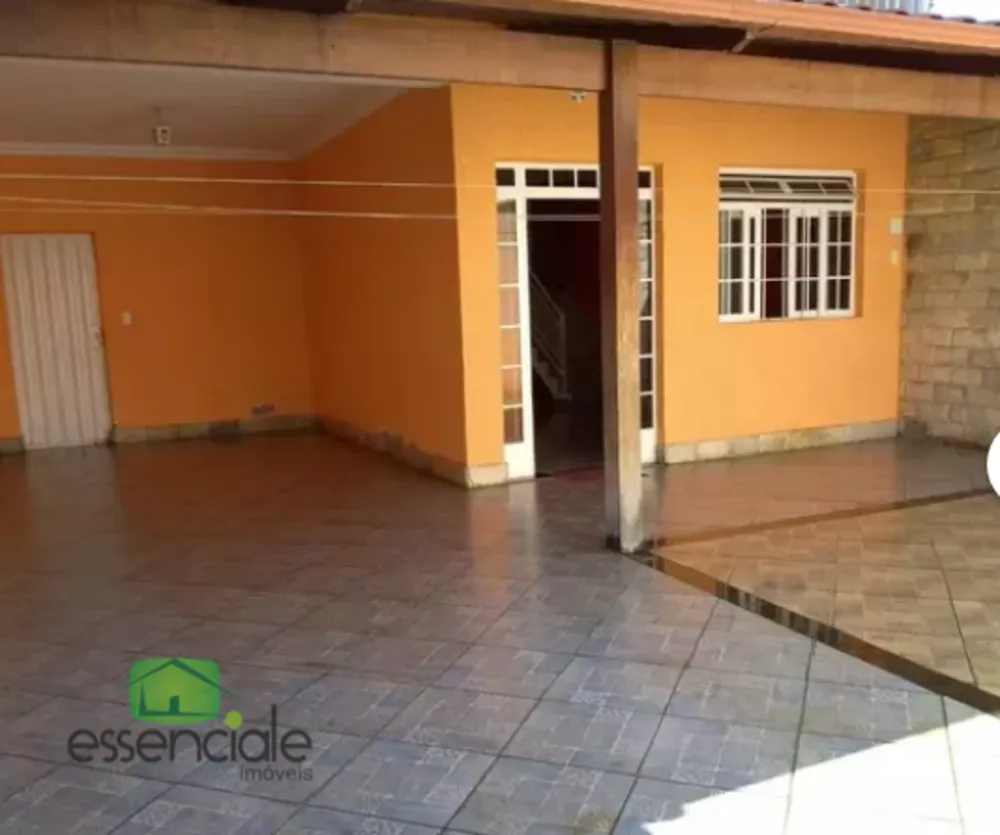 Casa à venda com 3 quartos, 174m² - Foto 2