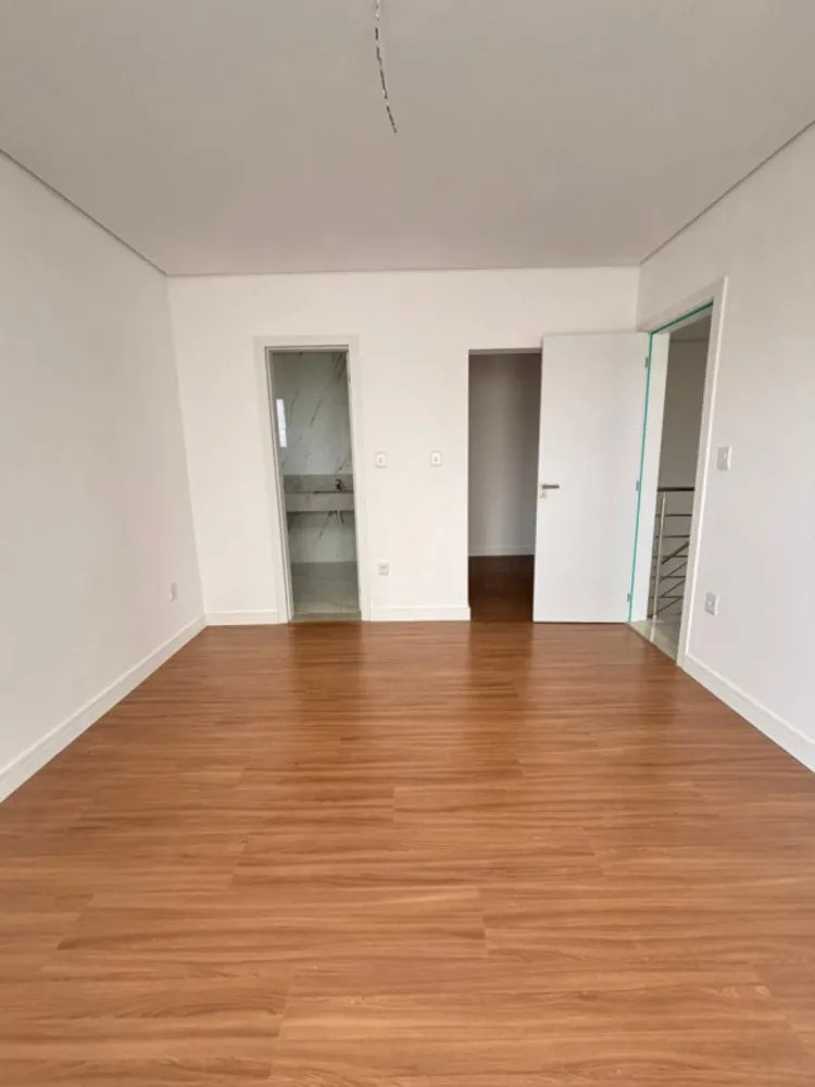 Casa, 3 quartos, 209 m² - Foto 12